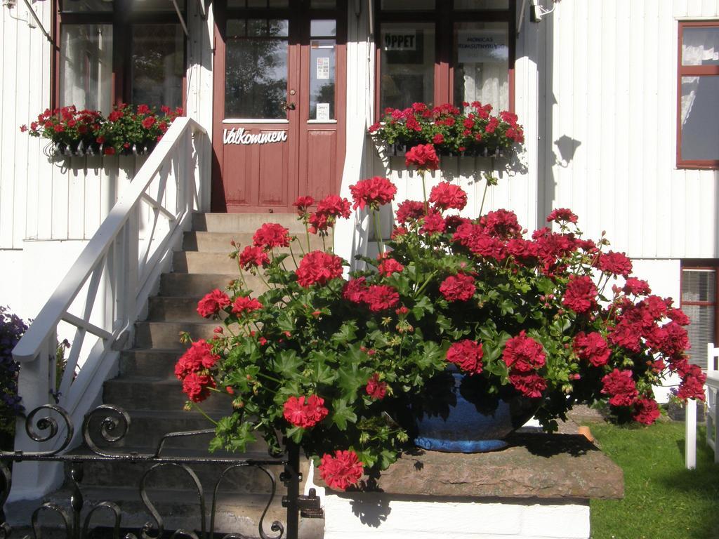 Monicas Rumsuthyrning Borgholm Habitación foto