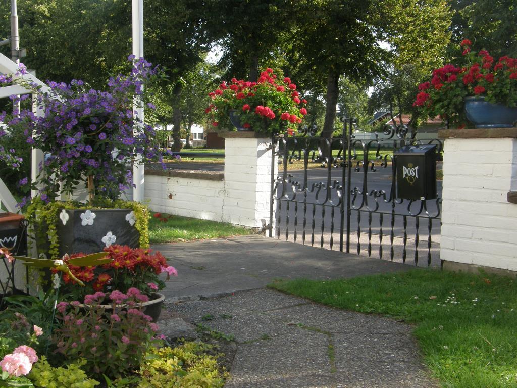 Monicas Rumsuthyrning Borgholm Habitación foto