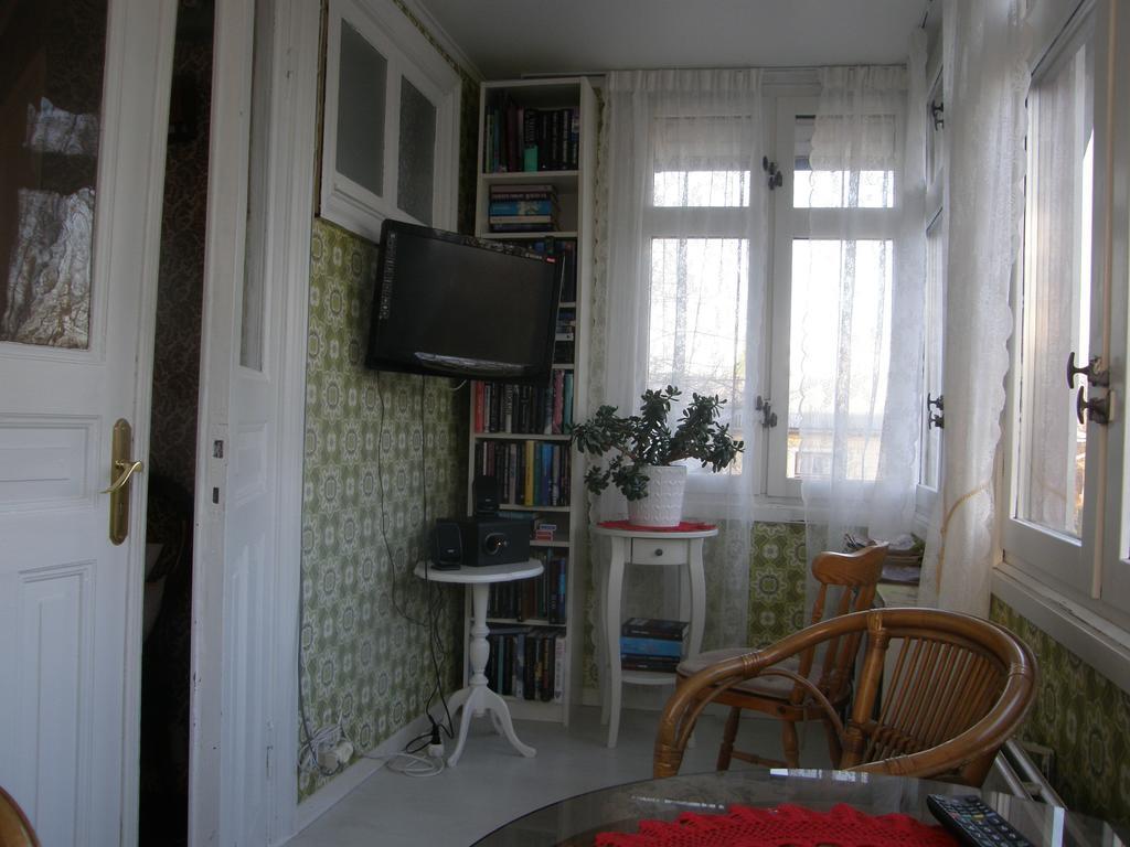 Monicas Rumsuthyrning Borgholm Habitación foto